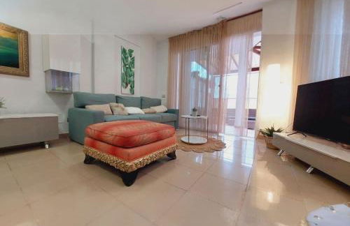 House with a tropical garden - Foto 21