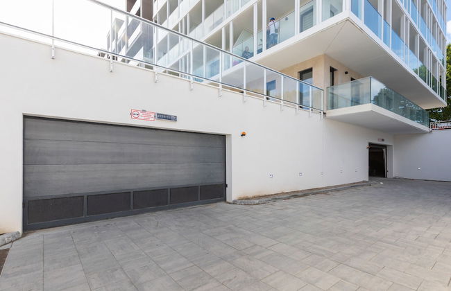 Coast Apartment With Terrace by Renters - Photo 47