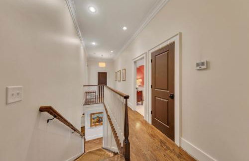 World Cup Luxury Estate Pool Gym Game Room - Foto 60