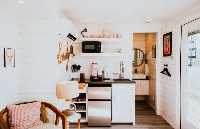 New Cowgirl Shipping Container Home - Foto 2