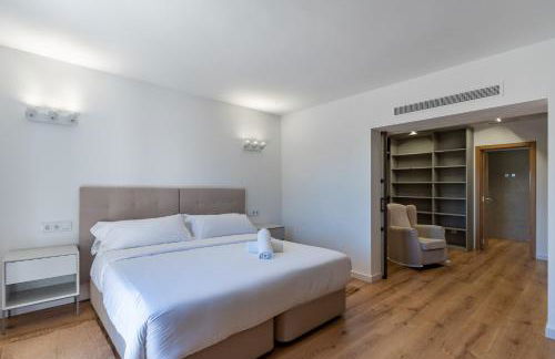 Villa con Piscina, BBQ y habitaciones ensuite by Can Panxo - Foto 31