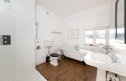 Oxfordshire Country Escape, 3 Bed Getaway - Photo 29