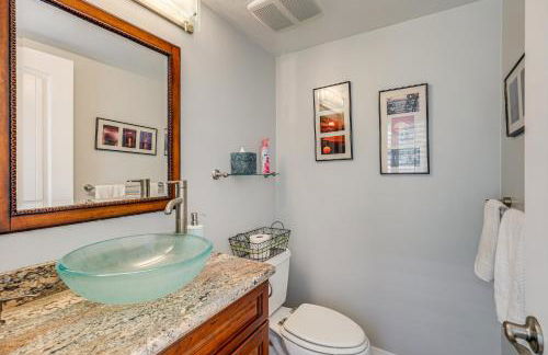 Chic Coastal Home with Outdoor Oasis in Oxnard! - Foto 14