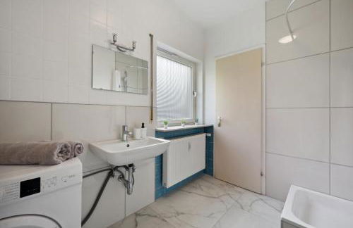 Monteurwohnungen in Köngen Küche, Wifi, Smart TV, Wendlingen, Stuttgart, Autobahn A8 - Foto 7