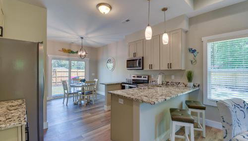 1 Mi to Beach! Ocean Isle Home with Shared Lanai - Foto 4