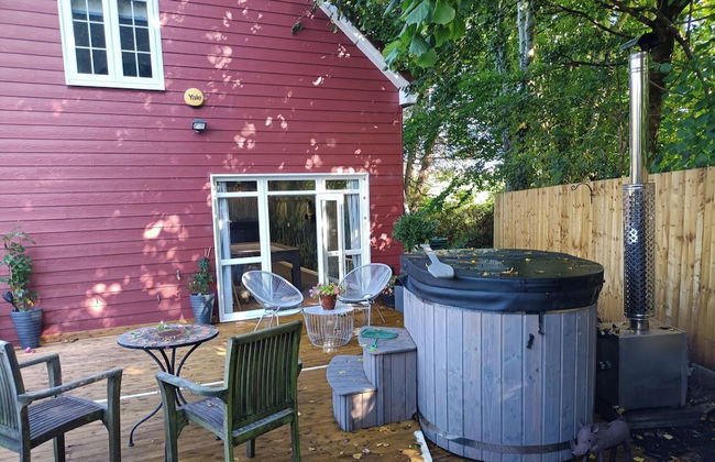 Romantic Chalet- Hot Tub- Games Room-stream-views - Foto 23