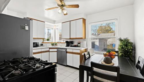 Cozy 4 Bedroom-Outdoor furniture- 2 bathrooms - Foto 3