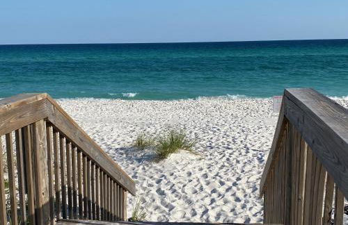 Pensacola Beach Gulf-Front 2BR Condo with Pool & Hot Tub - Photo 5