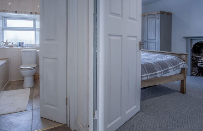 Cambrian Cottage - 3 Bed Cottage - Tenby - Photo 34