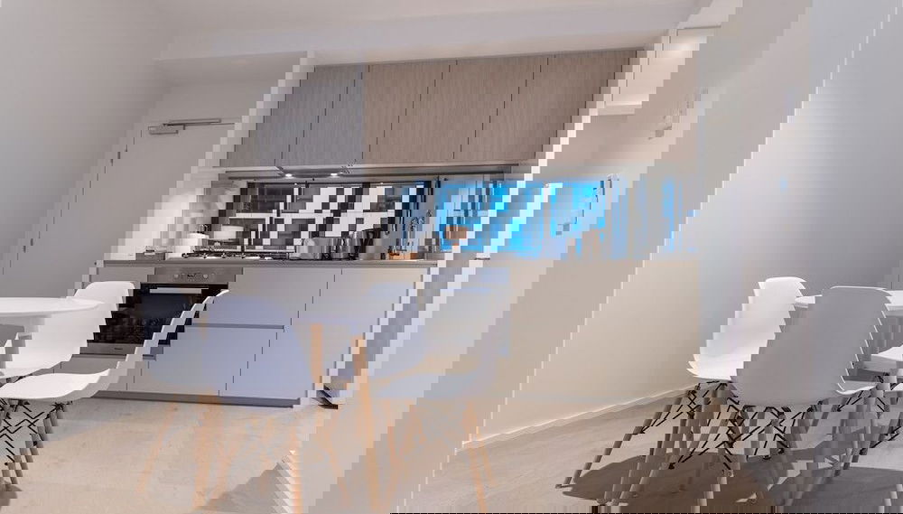 APC on Collins - Foto 1, Imagen principal