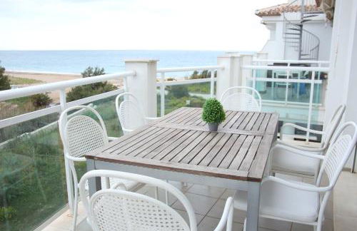 Les Portelles del mar 1ª línea Playa - Foto 6