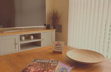 Cardiff City Center - FREE On-Site Parking - Photo 15