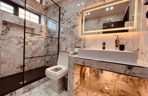 Urban Escape 4BedRoom House- With Free private Parking - Birmingham City - Foto 38