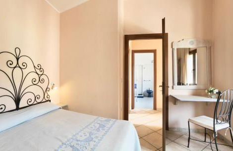 Residence with private beach in Bosa Marina just 100 meters from the sea - Foto 15