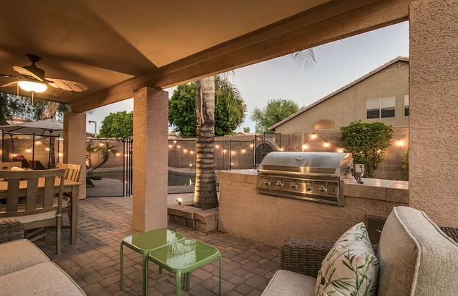 Massive 5 Bdrm Getaway W/pool, Hot Tub, Game Room! - Photo 59