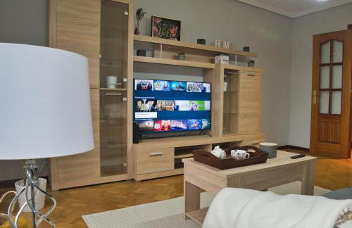 La Villa De Lore, Piso Completo Apto 6 Personas Con Garaje - Photo 6