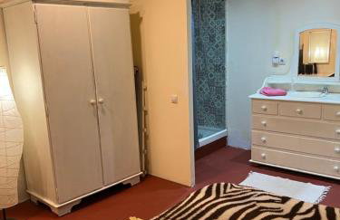 Apartamento abierto con patio - Photo 36