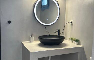 Olive House - Photo 8