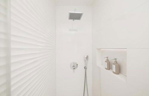 Top-Floor 2BR, Sea and city Views & Jacuzzi - Foto 10