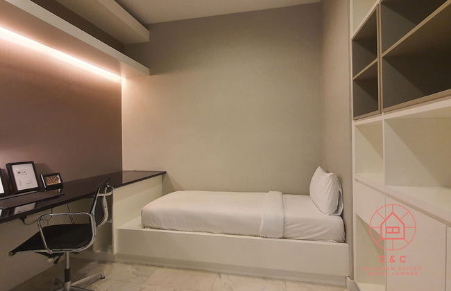 The Platinum Suites - Photo 22