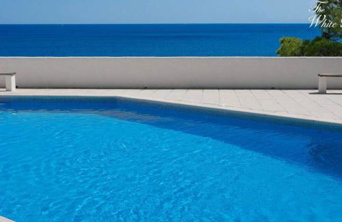 White Rock Villa With Breathtaking Views and Pool - Foto 35