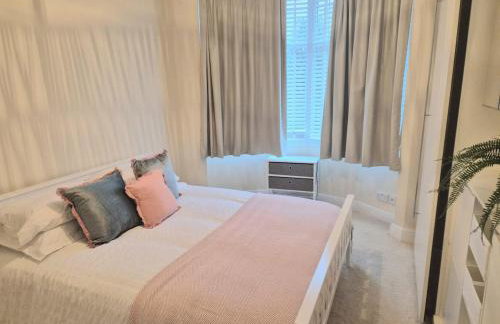 Spacious house with parking in excellent location - Foto 6