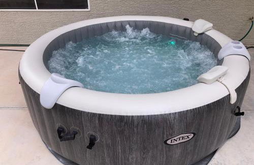 Family Fun House with Hot Tub, Grill and Games - Foto 36