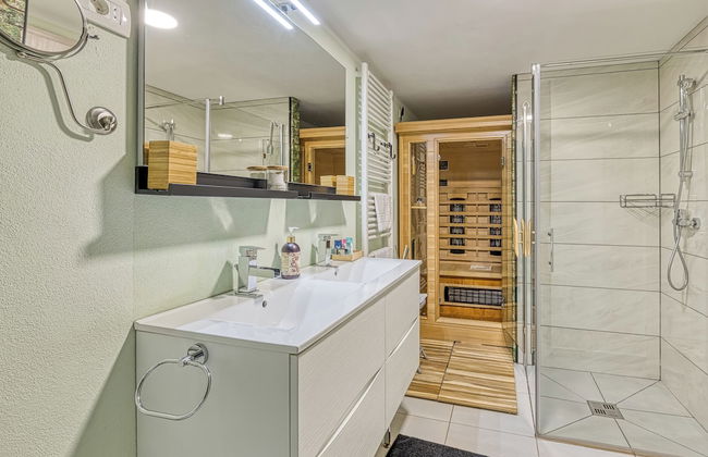 Rozi's Riverside Cottage - Photo 10