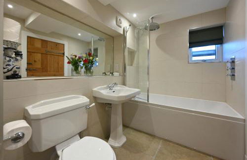 Capercaillie Cottage - Luxury converted steading - Photo 15