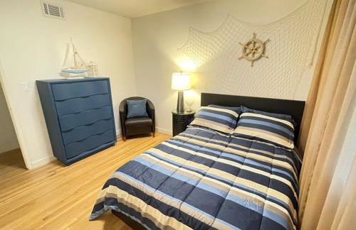 Granada Hills Private Unique Pool Luxury 4BR Family Retreat - Patio, Outdoor Dining, BBQ Grill, & Free Parking - Foto 39