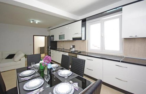 Four-Bedroom Holiday Home In Veliki Prolog - Foto 18