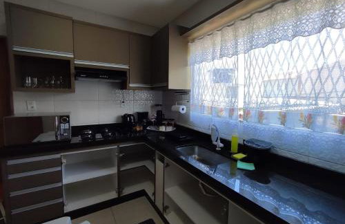 Apartamento para 6 pessoas custo benefício a 7 km da praia - Foto 33