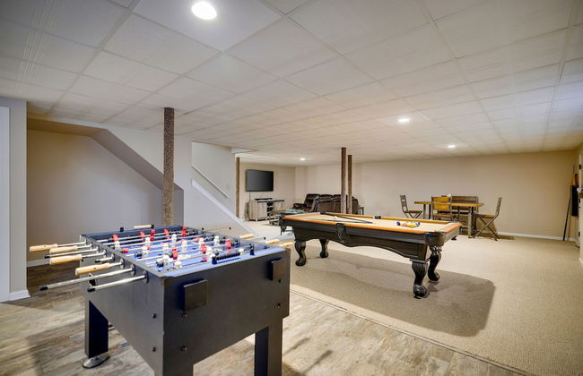 The Nest at Pinecrest by Avantstay Hot Tub Spacious Deck Game Room Fire Pit - Foto 4