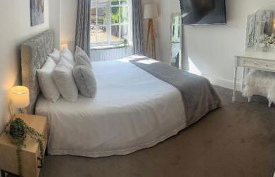 Entire Private Apartment with Kitchen and Lounge - Foto 2