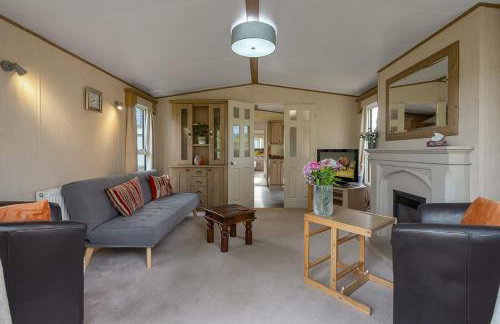 Greendale Splash Escape - No Commercial Sign written Vehicles,Fishing Nearby & Communal Swimming Pool Open April to September - Foto 11