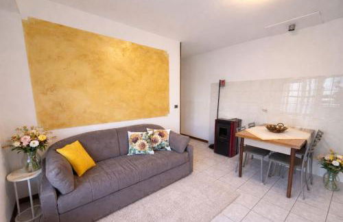 Casa Rosalia cozy holiday apartment by Gardadomsumea - Foto 21