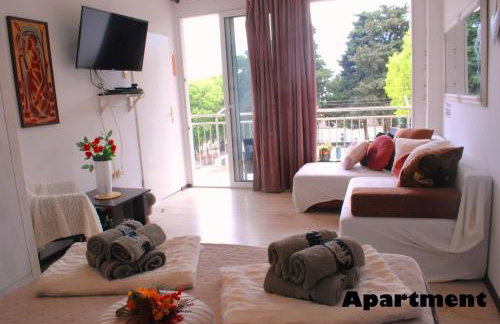 Sunshower apartment and studio - Photo 16