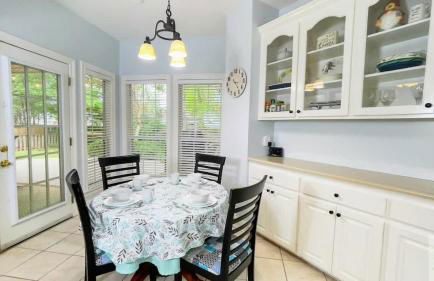 Spacious King Suite Home With Serene Patio - Foto 14