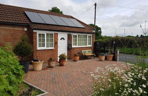 1 Bed Sleeps 2 Free Parking Pets Welcome - Foto 9