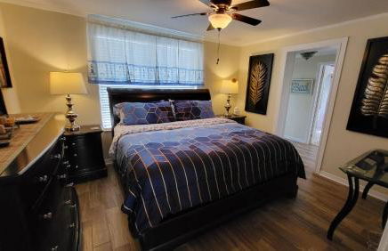 Spacious Beach House Unit,Beautifully Furnished 2 Bed 2Bath./2Min.Walk To Beach - Foto 3