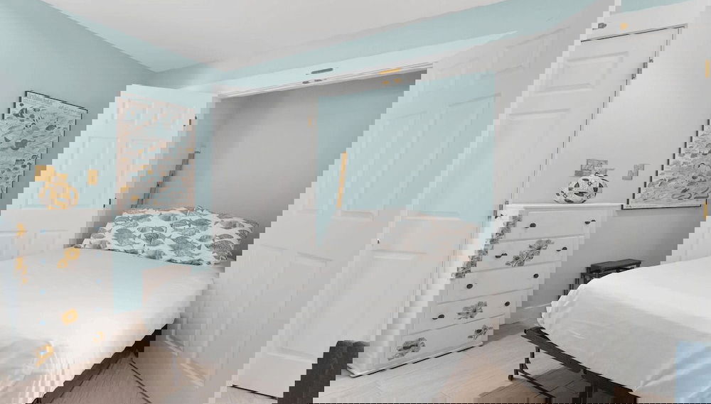 30A Grayt'n Greatful by Avantstay Charming Home+cottage, Walk to Western Lake - Foto 1, Quarto