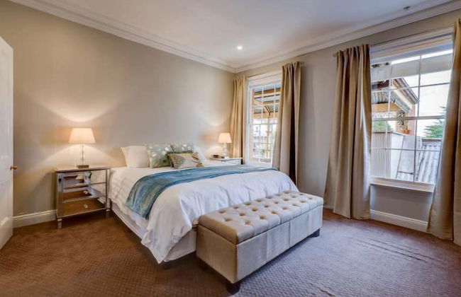 Bathurst Royal Apartments - Photo 4