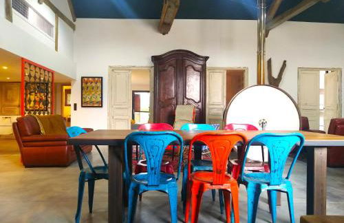 "La Case" - Magnifique ferme rénovée au cœur de la nature - Piscine privée sans vis-à-vis - Vue dégagée - Jardin - Stationnements gratuits devant la propriété - Belles prestations - Foto 46