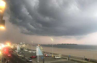 Ocean Front condo in the heart of Hampton Beach - Foto 3