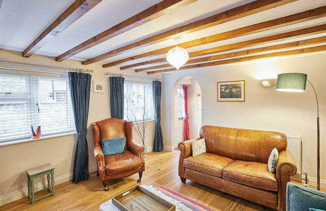 Host Stay Anvil Cottage - Foto 6