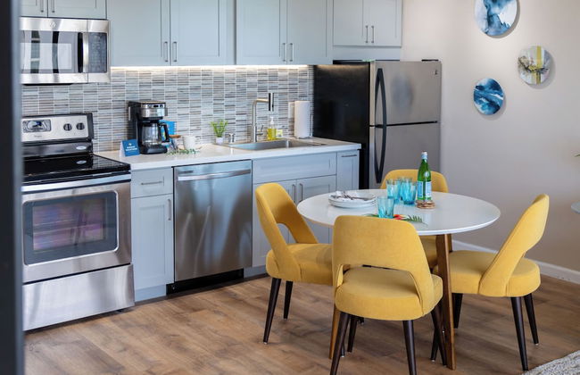 Diamond Head and Partial Ocean views with 2 Beds and Parking - Foto 77