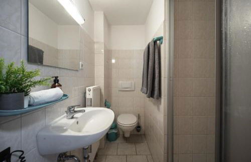 Ruhiges Zimmer mit Gartenblick & Schreibtisch - Foto 13