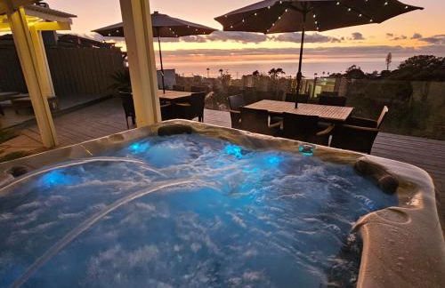 La Jolla Gem with Ocean View - 11 Beds, Hot Tub, Karaoke & Game Den - Foto 27