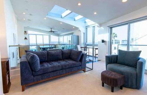 Ocean view, two-level condo with stunning view, decks, fast WiFi & fireplace - Foto 10