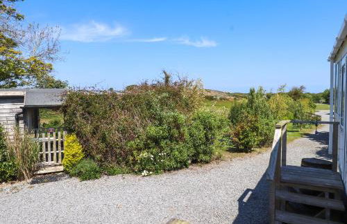 The Lodge - Photo 19